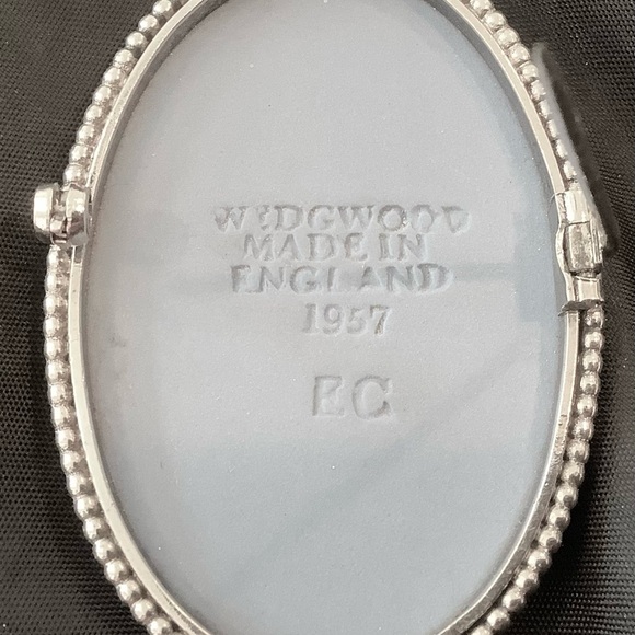 Gorgeous Rare 1957 Wedgewood Oval Silver & Jasper Pin/Brooch & Earrings Set - Picture 3 of 4